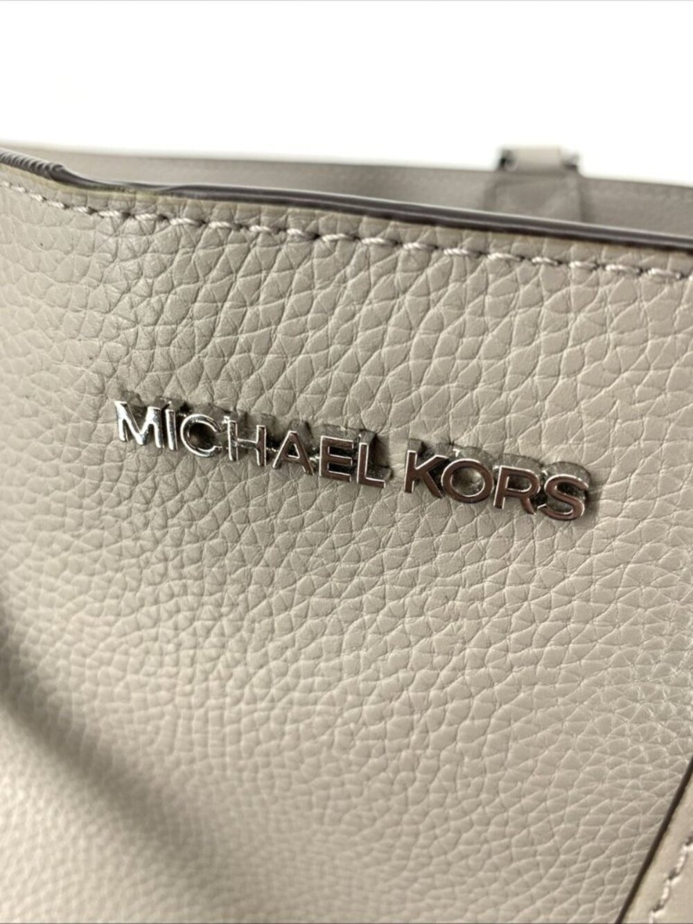 Michael Kors Hayes Grey Genuine Pebble Leather Large Satchel Crossbody Bag 13" - Picture 7 of 8